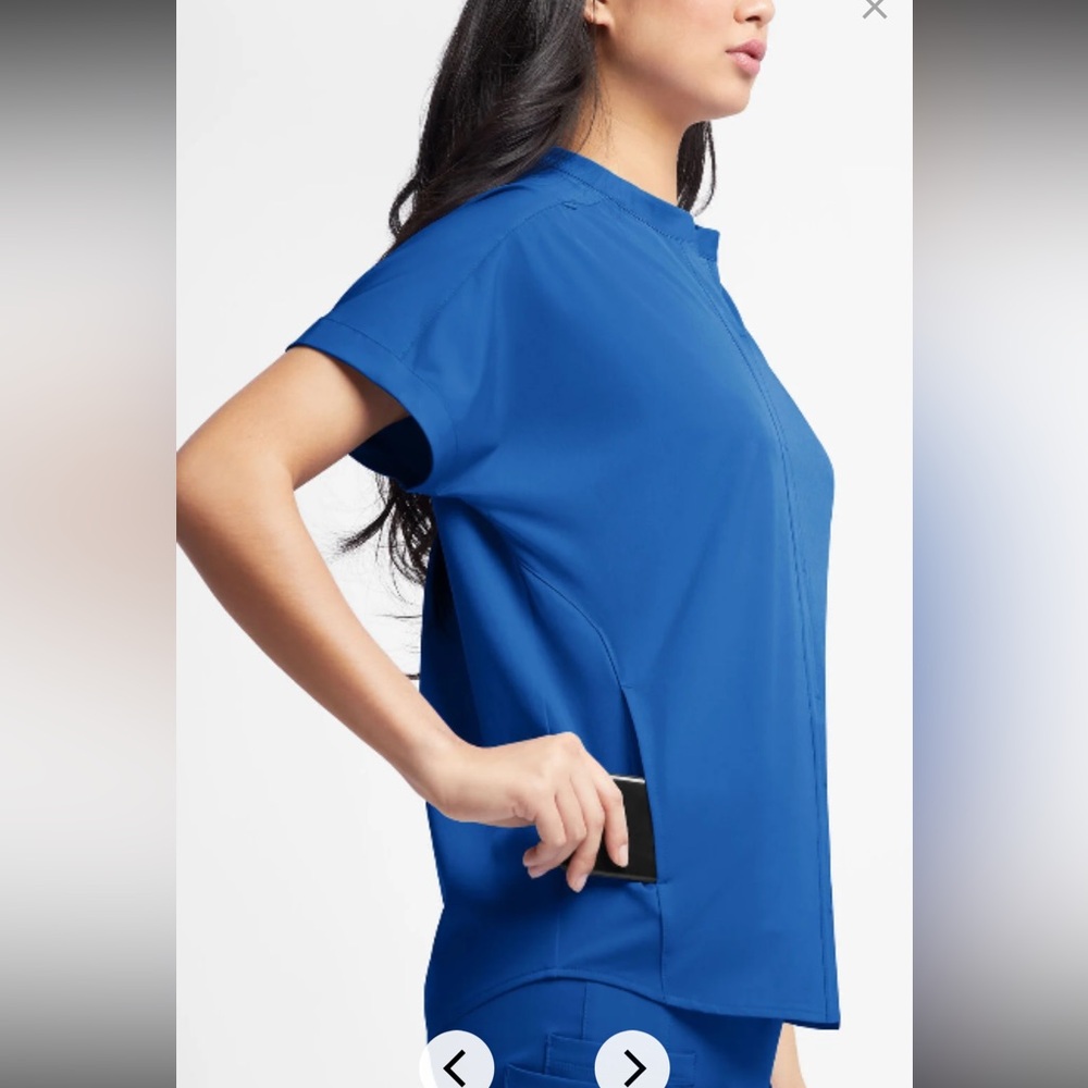 Women's WhisperLite Scrub Top in color “Galaxy Blue”
